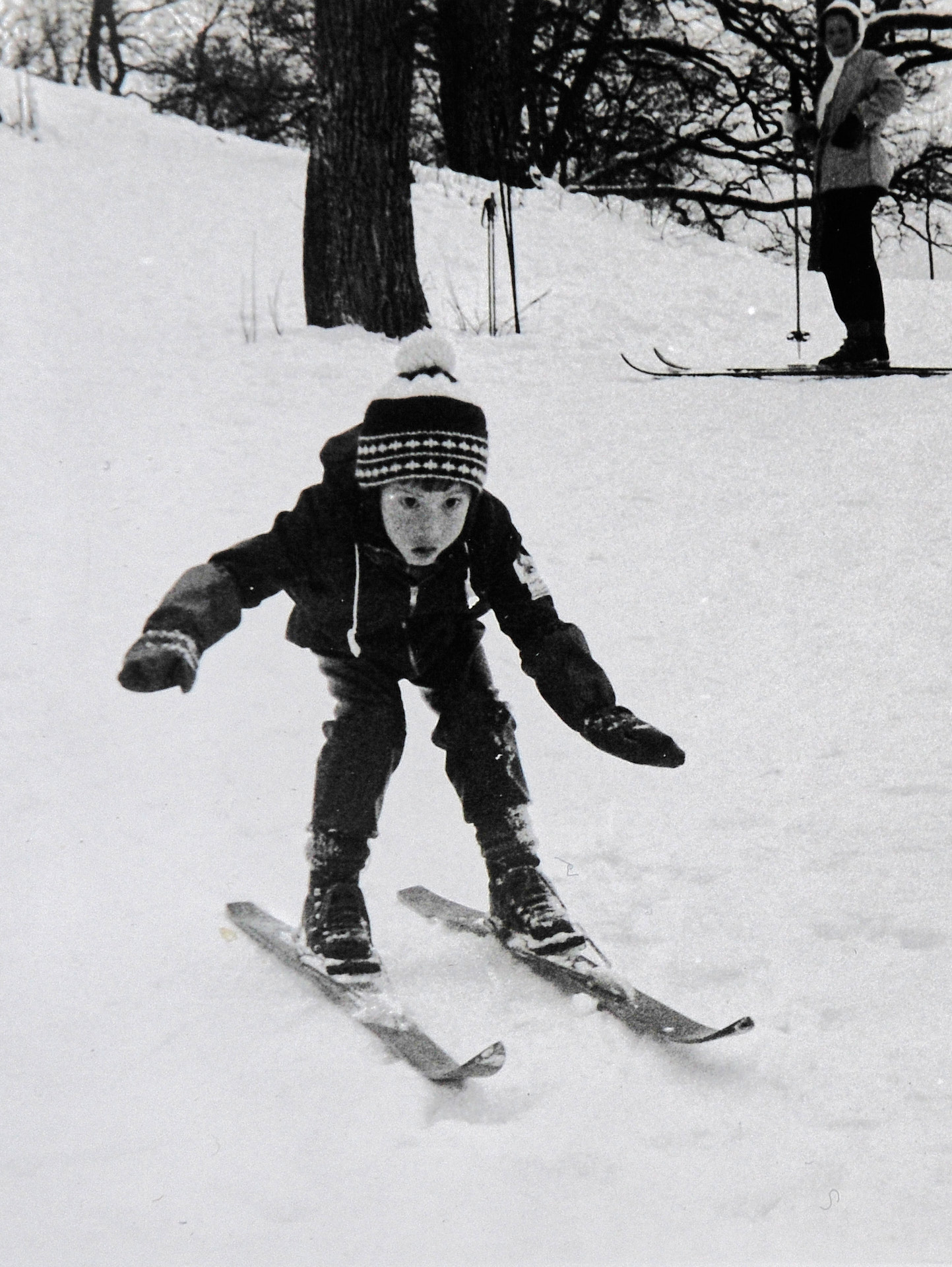 På pappas gamla skidor. Drottningholm 1970.