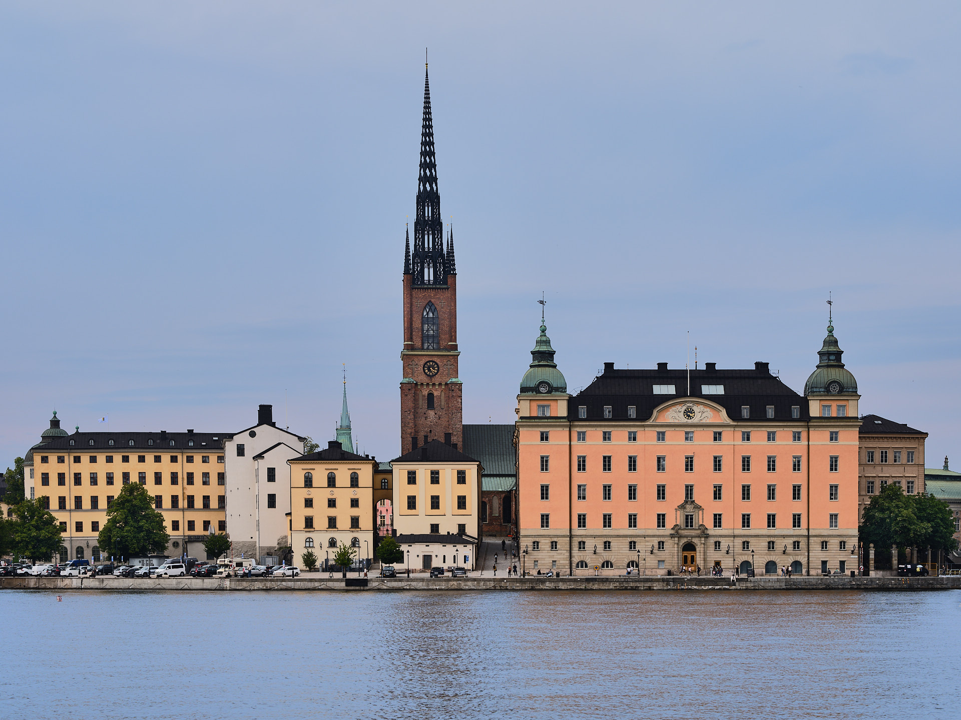 Riddarholmen sett från Söder Mälarstrand.