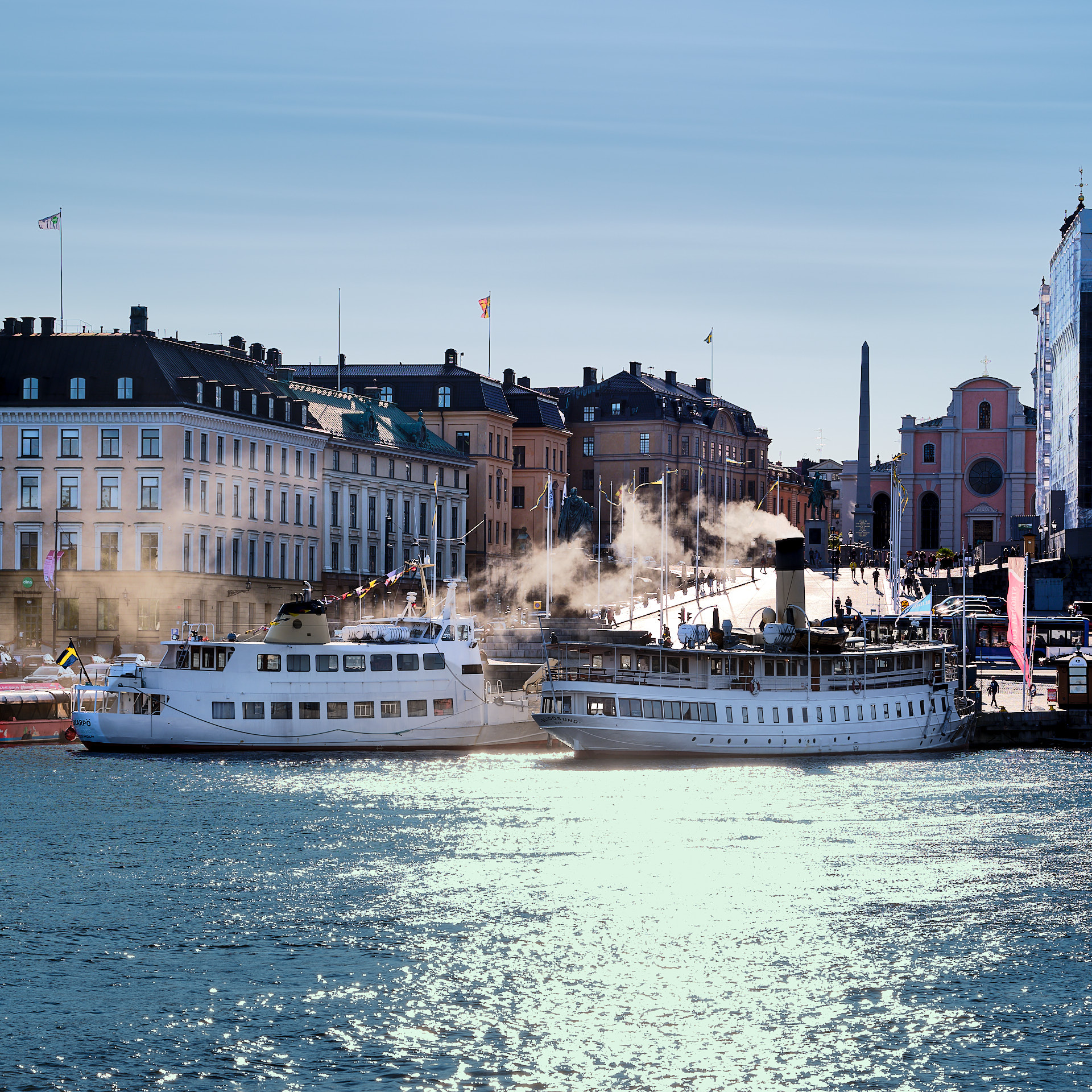 Ångfartyget s/s Blidösund nedanför Slottsbacken. September 2023.