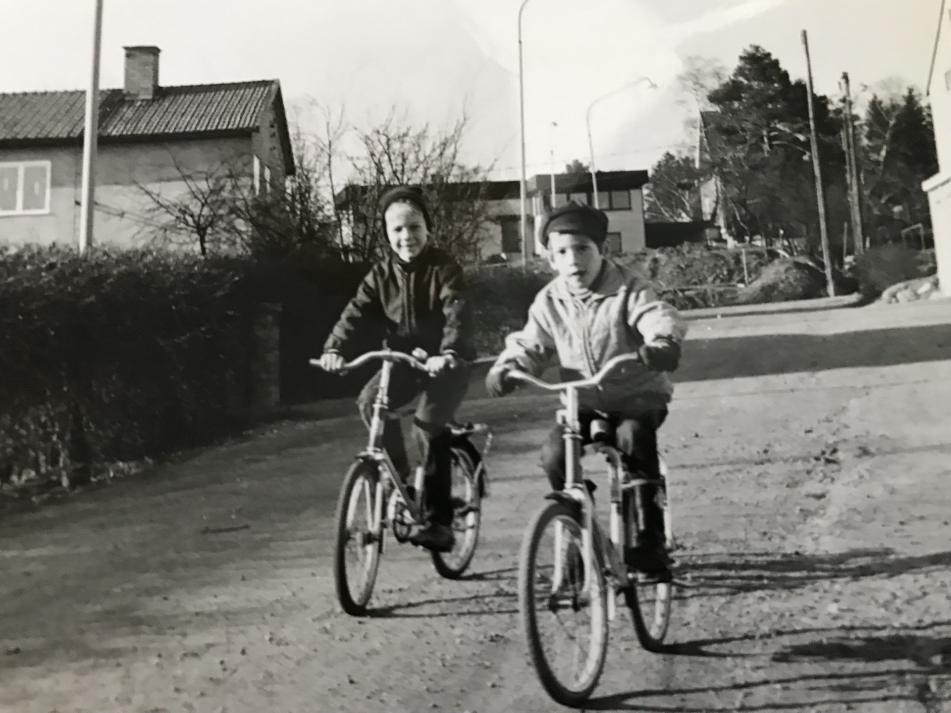 Ute och cyklar 1971.